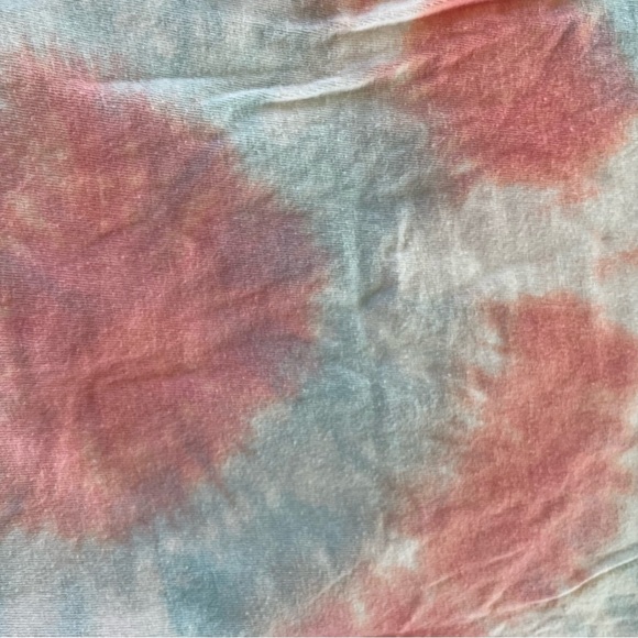 Hanes Girls Tie-Dye T-Shirt - Coral and Sky Blue Star Shaped Size S - Picture 6 of 6